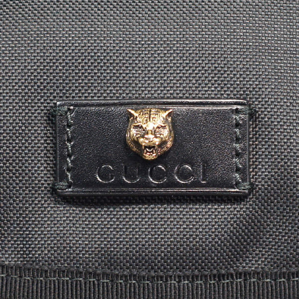 川崎の質屋 渡田質店 グッチ GUCCI テクノキャンバス バックパック キャットヘッド 429037 K1N1X 1072 保存袋付 送料無料 のご紹介です。